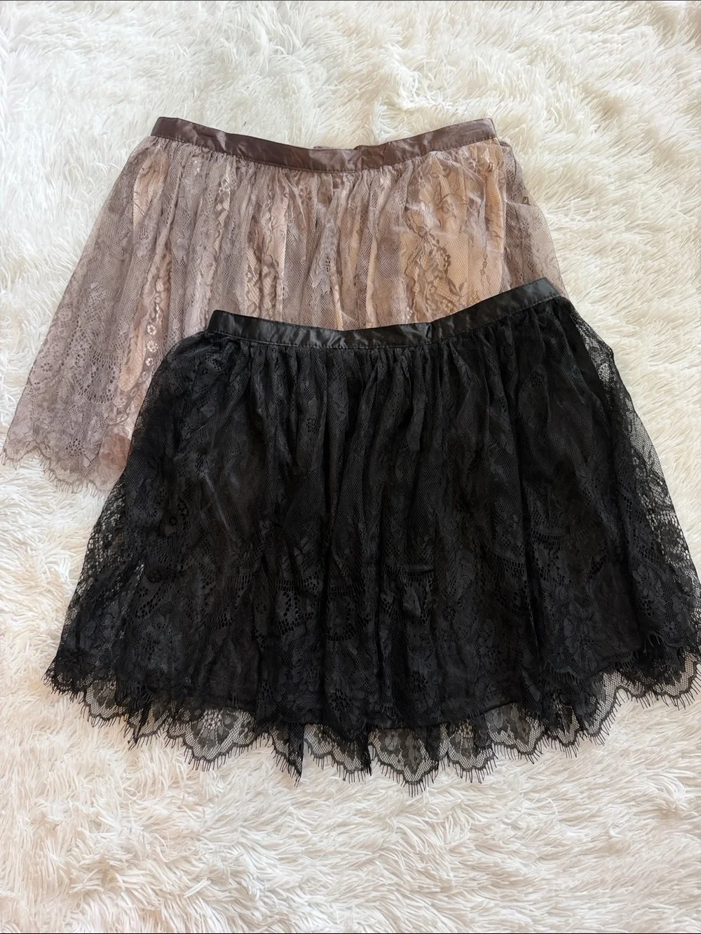 Divided by H&M lace mini skater skirt bundle